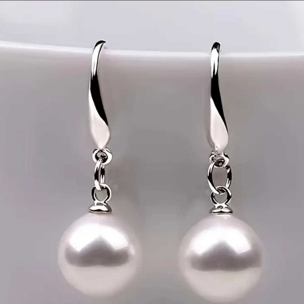 Gorgeous Pearl Earrings